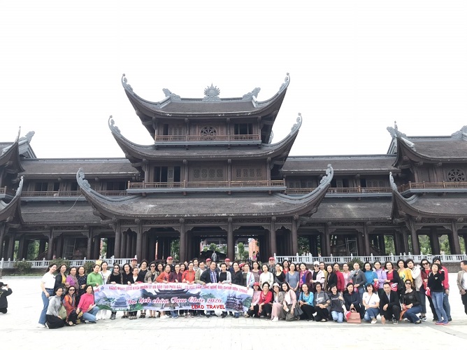 Tour du lịch chùa Tam Chúc 1 ngày Khuyến Mại Hấp Dẫn