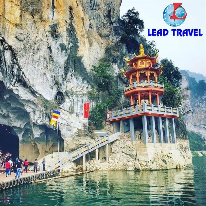 du lịch tâm linh đền chúa thác bờ hòa bình